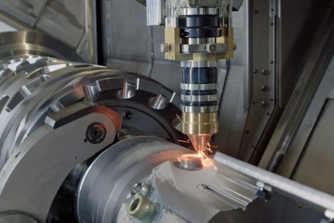 Drei Lasertechnologien in einer Maschine