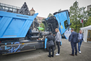 Allianz_Wasserstoffmotor,_Konferenz,_Ausstellung.jpg