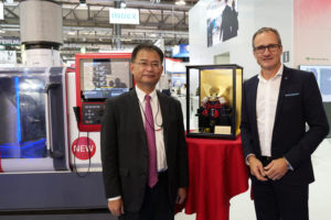 Traub und Mitsubishi Electric – 40 Jahre technologische Partnerschaft