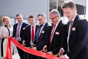 Oerlikon eröffnet Werk in Bielefeld